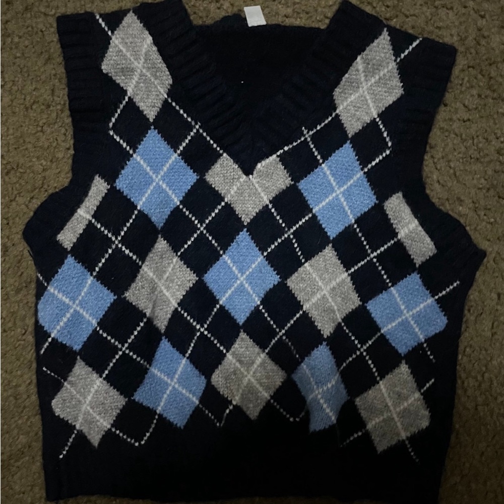 crop sweater vest